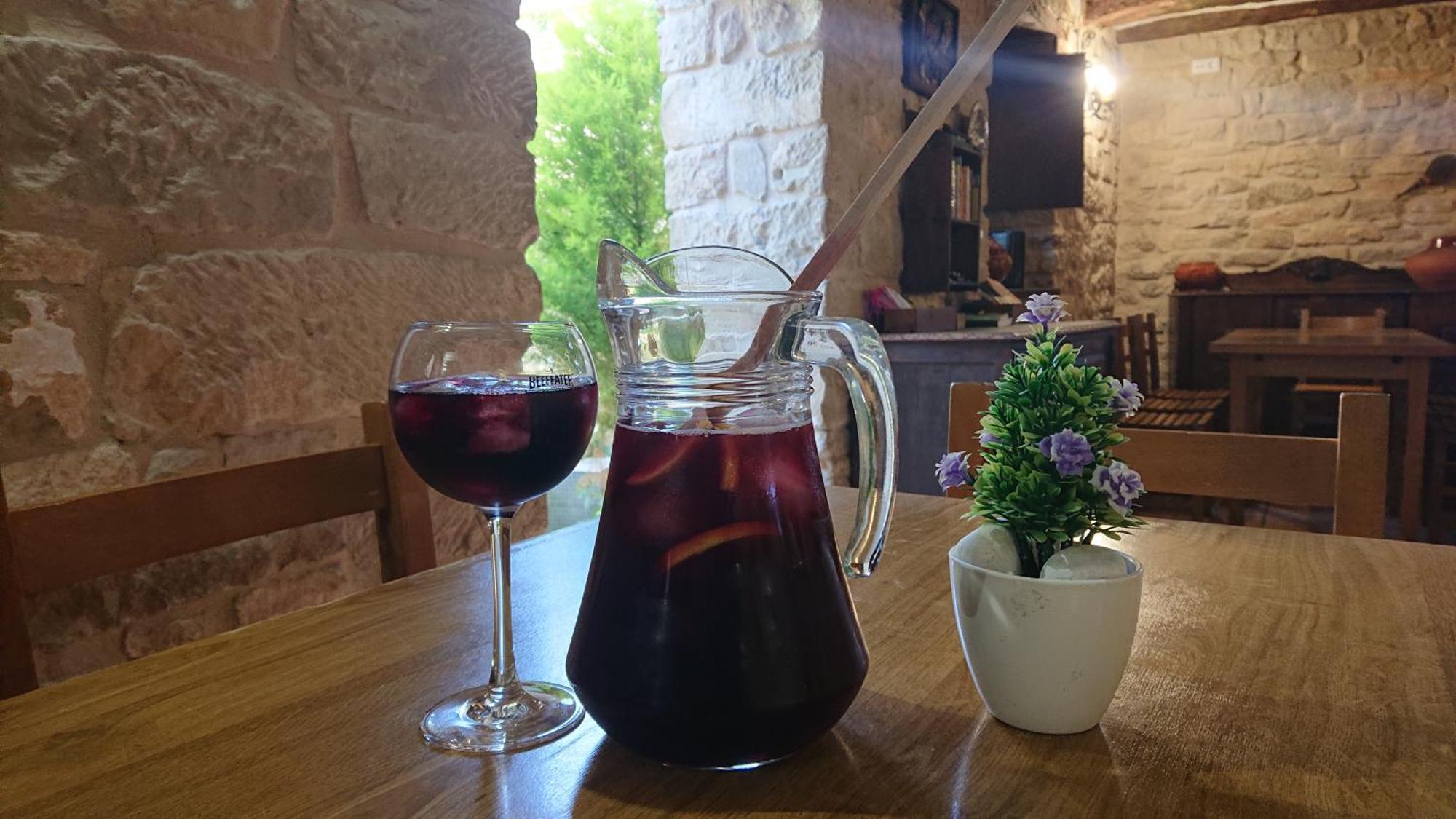 Albergue Sansol - El Oasis Del Camino Frances - Exclusivo Para Peregrinos Eksteriør bilde